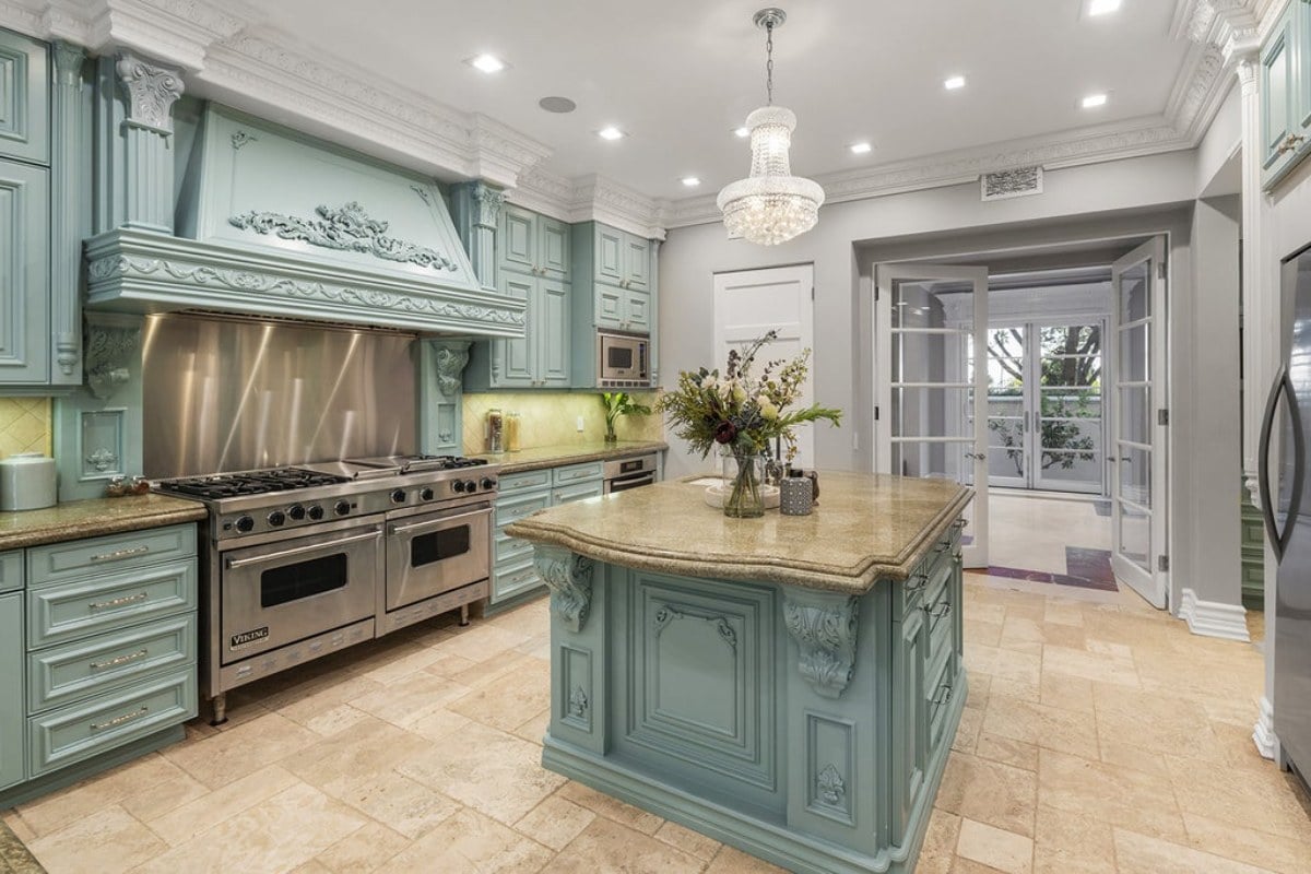 13,404 Sq. Ft. Mansion in Beverly Hills, CA ($26,800,000)