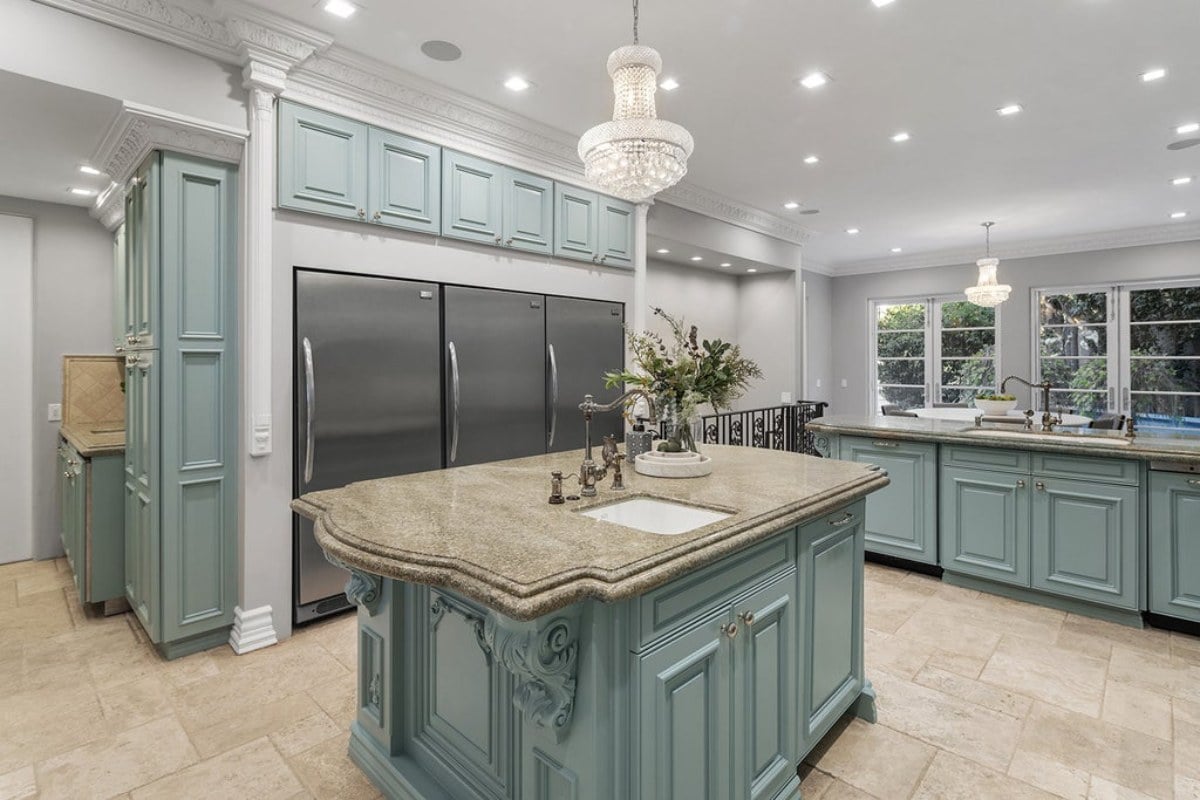 13,404 Sq. Ft. Mansion in Beverly Hills, CA ($26,800,000)