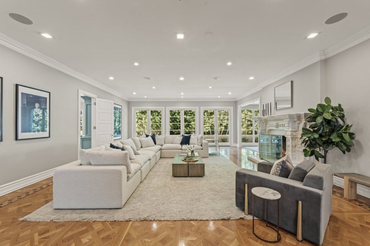13,404 Sq. Ft. Mansion in Beverly Hills, CA ($26,800,000)