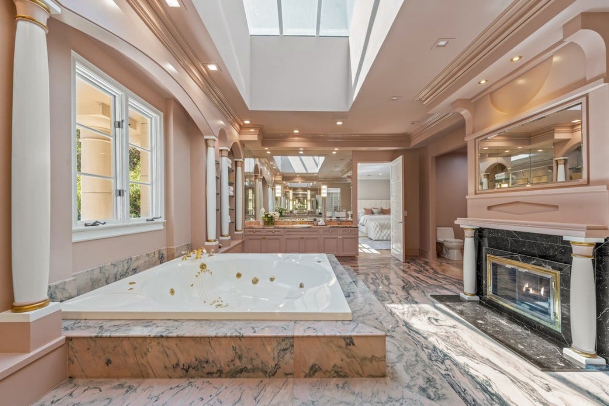 13,404 Sq. Ft. Mansion in Beverly Hills, CA ($26,800,000)