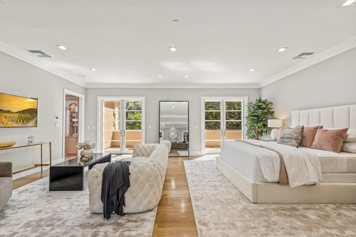 13,404 Sq. Ft. Mansion in Beverly Hills, CA ($26,800,000)