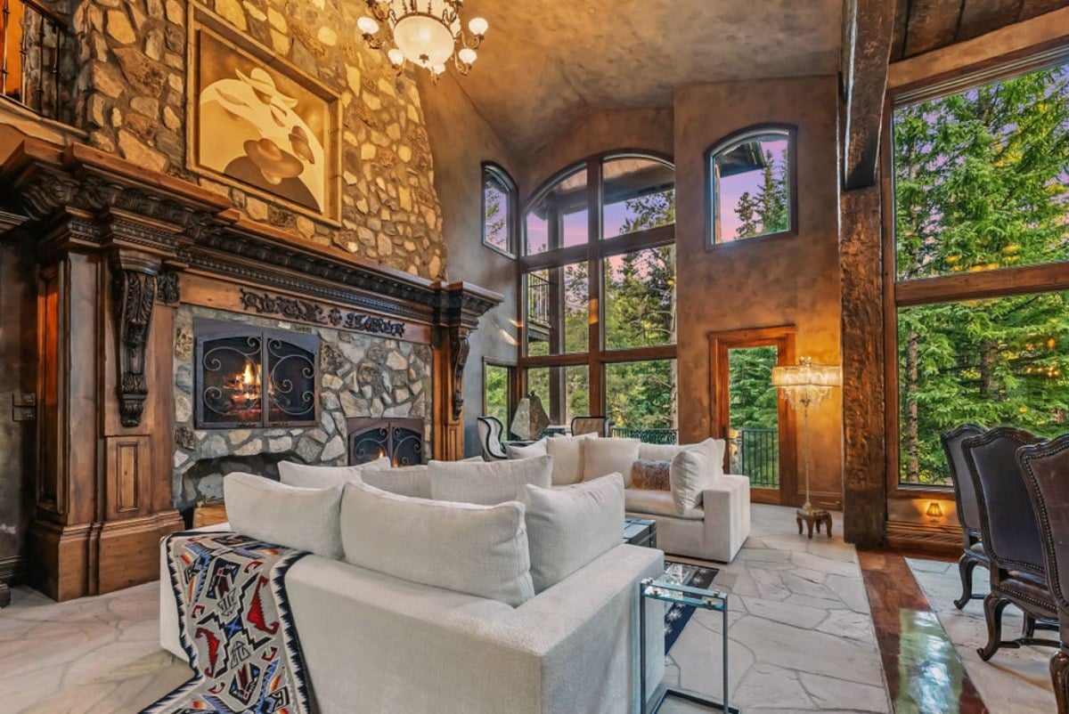 9,026 Sq. Ft. Mansion in Breckenridge, CO ($8,500,000)