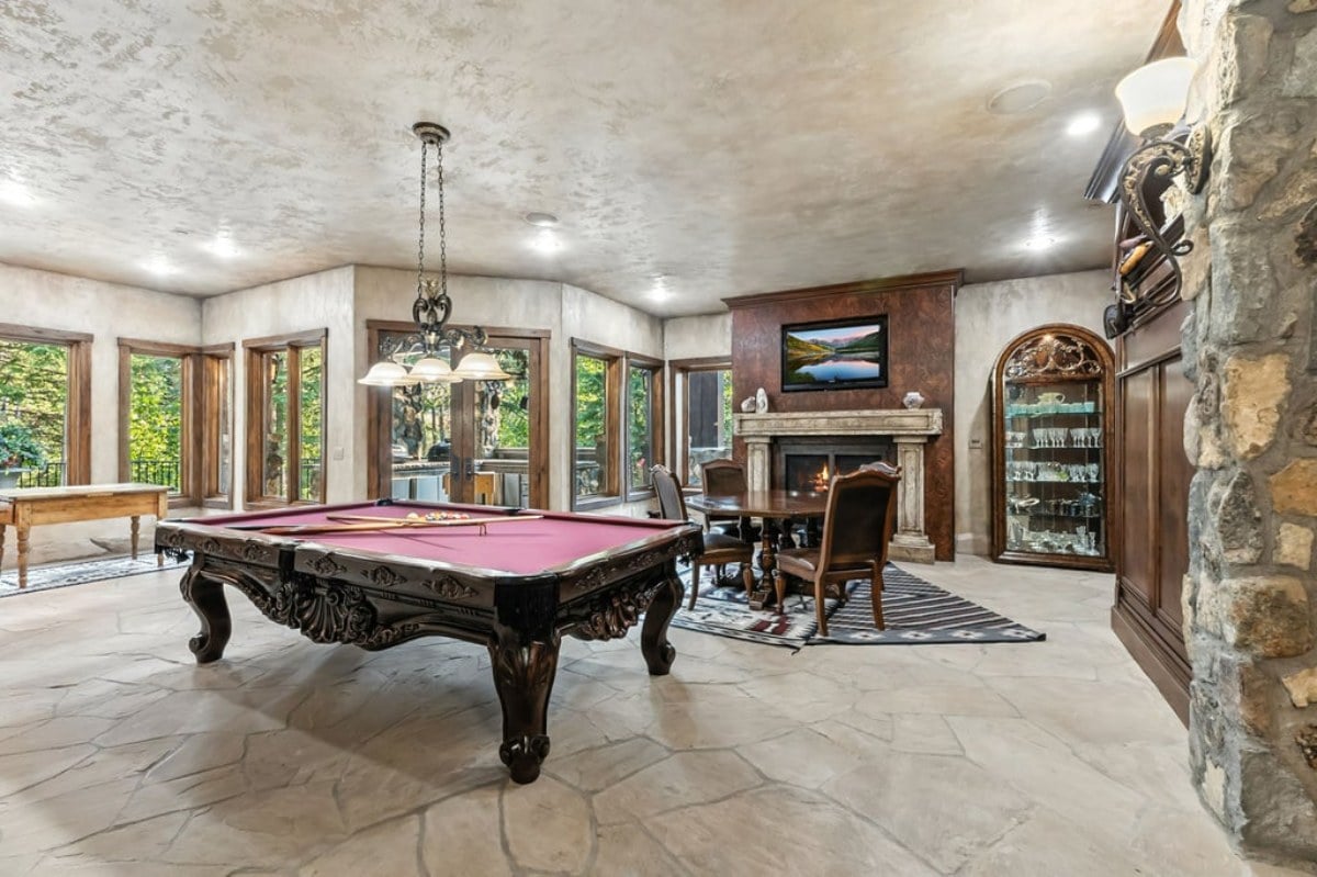 9,026 Sq. Ft. Mansion in Breckenridge, CO ($8,500,000)
