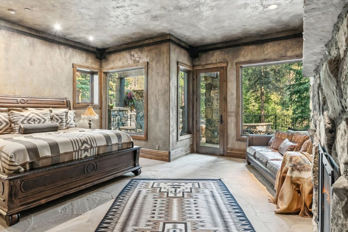 9,026 Sq. Ft. Mansion in Breckenridge, CO ($8,500,000)