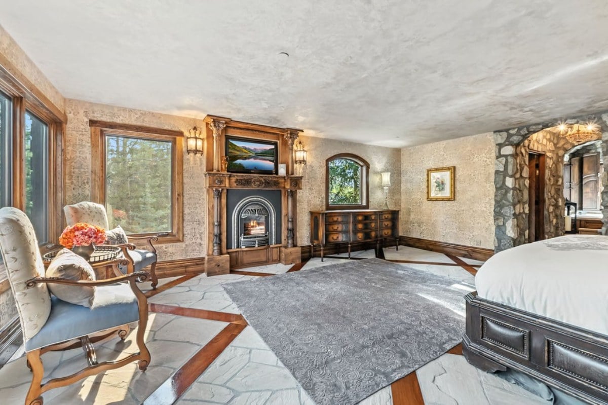 9,026 Sq. Ft. Mansion in Breckenridge, CO ($8,500,000)
