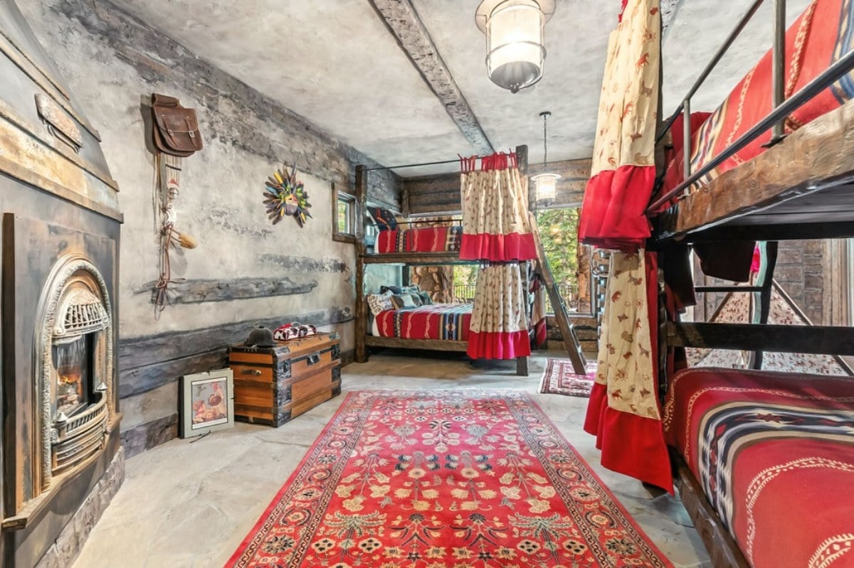 9,026 Sq. Ft. Mansion in Breckenridge, CO ($8,500,000)