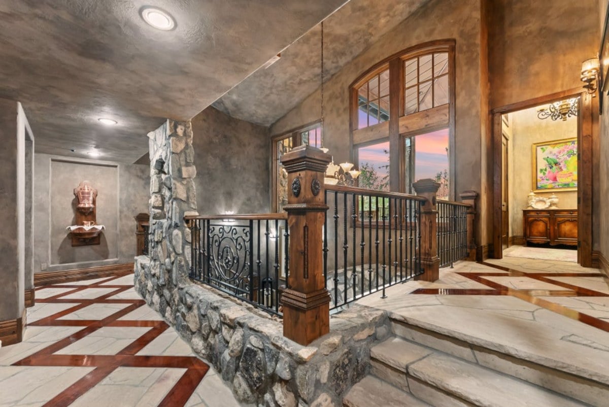 9,026 Sq. Ft. Mansion in Breckenridge, CO ($8,500,000)