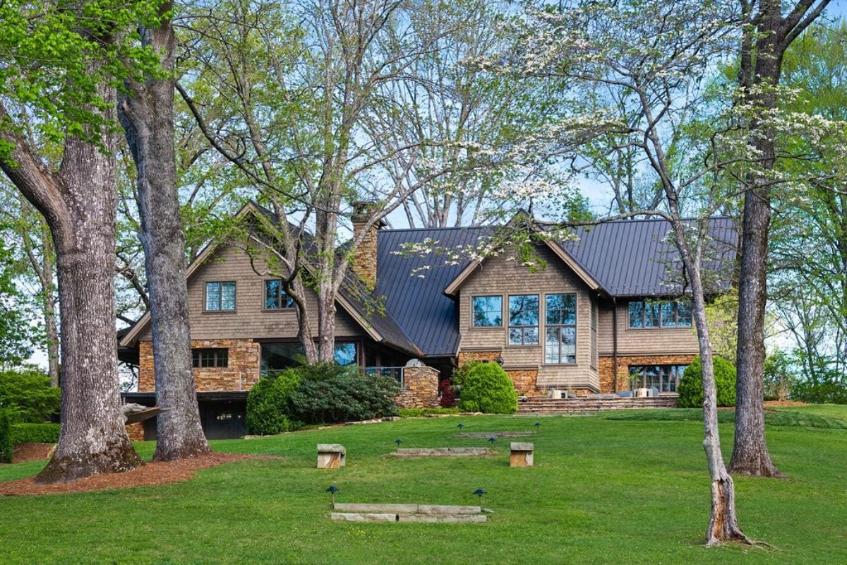 6,140 Sq. Ft. Mansion in Brevard, NC ($17,900,000)