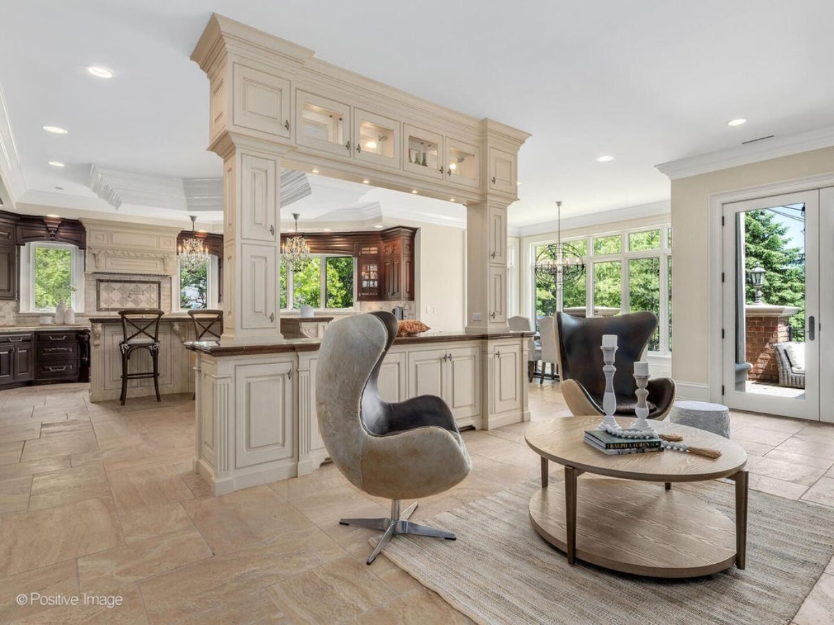 14,600 Sq. Ft. Mansion in Burr Ridge, IL ($4,950,000)