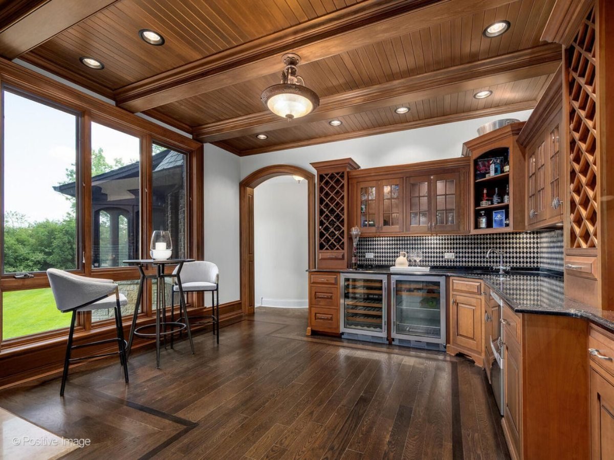 14,600 Sq. Ft. Mansion in Burr Ridge, IL ($4,950,000)