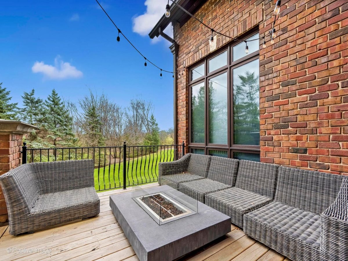 14,600 Sq. Ft. Mansion in Burr Ridge, IL ($4,950,000)