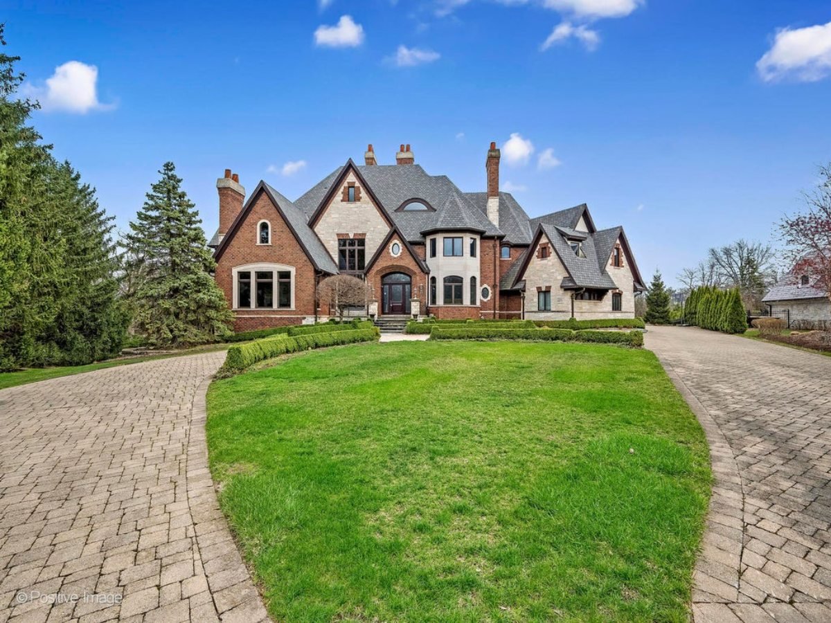 14,600 Sq. Ft. Mansion in Burr Ridge, IL ($4,950,000)