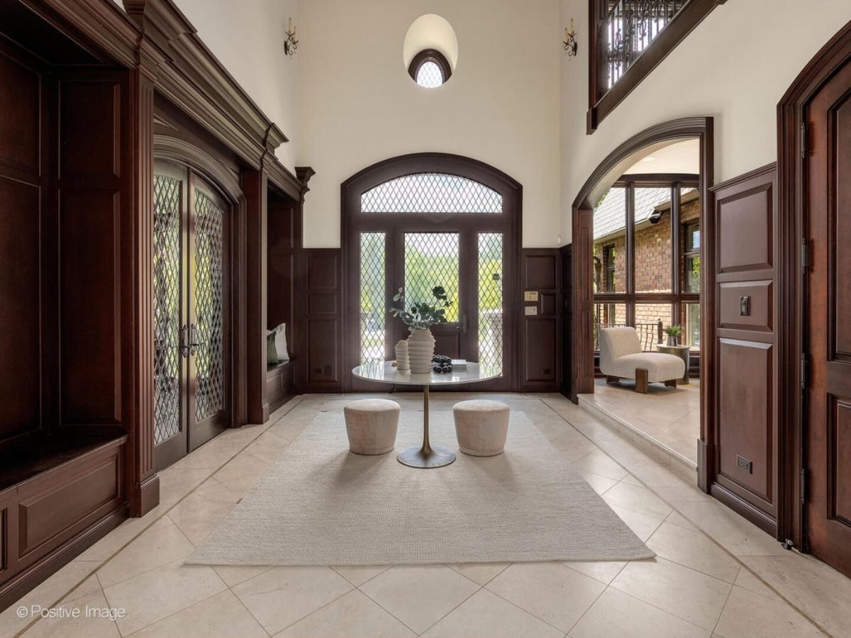 14,600 Sq. Ft. Mansion in Burr Ridge, IL ($4,950,000)