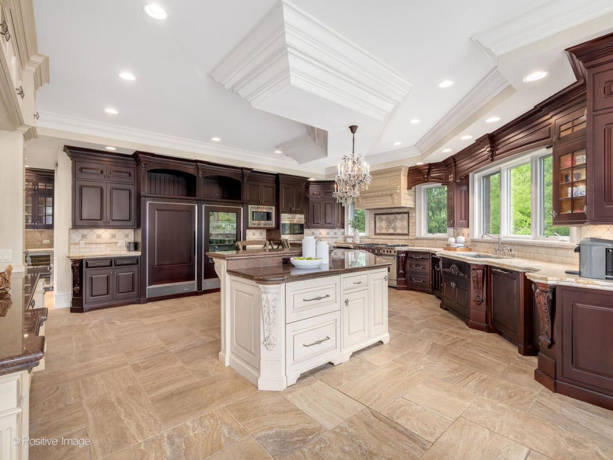 14,600 Sq. Ft. Mansion in Burr Ridge, IL ($4,950,000)