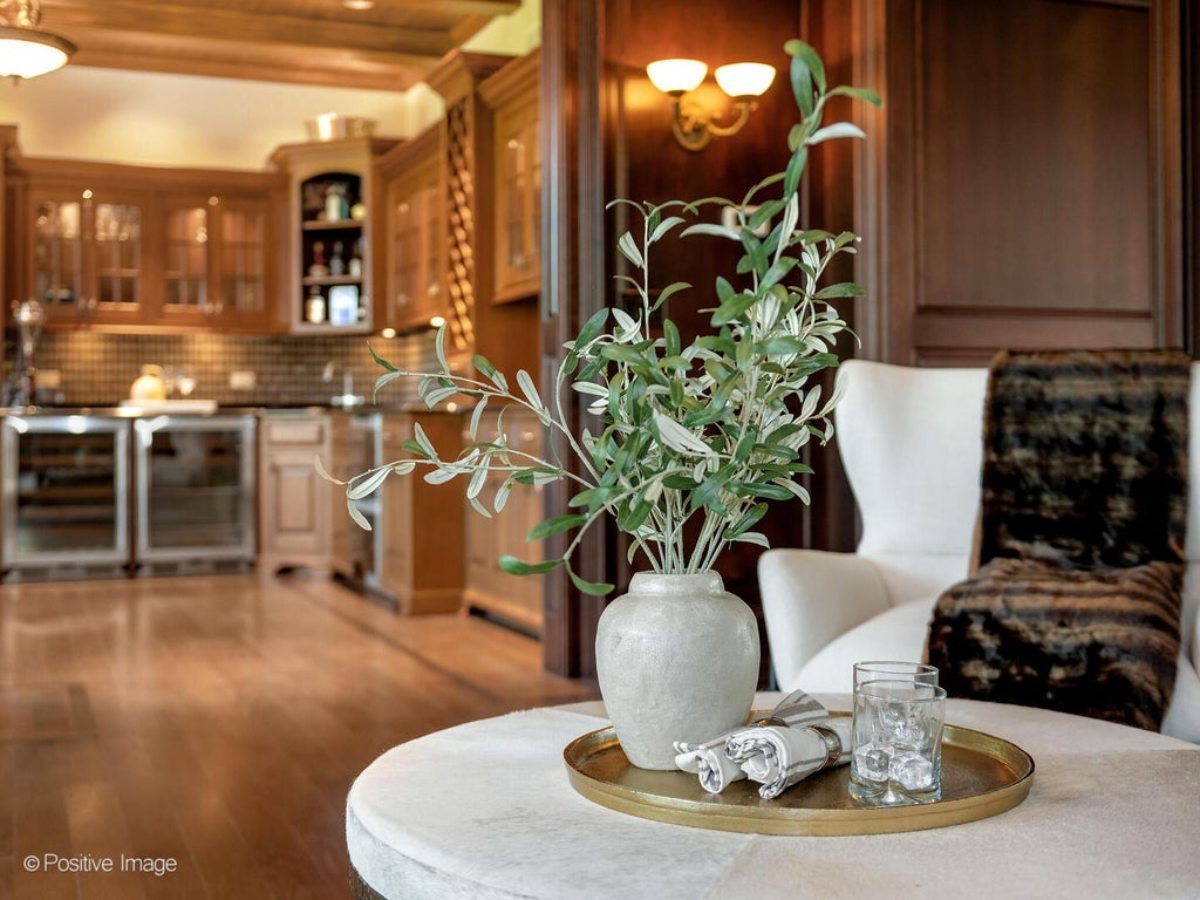 14,600 Sq. Ft. Mansion in Burr Ridge, IL ($4,950,000)