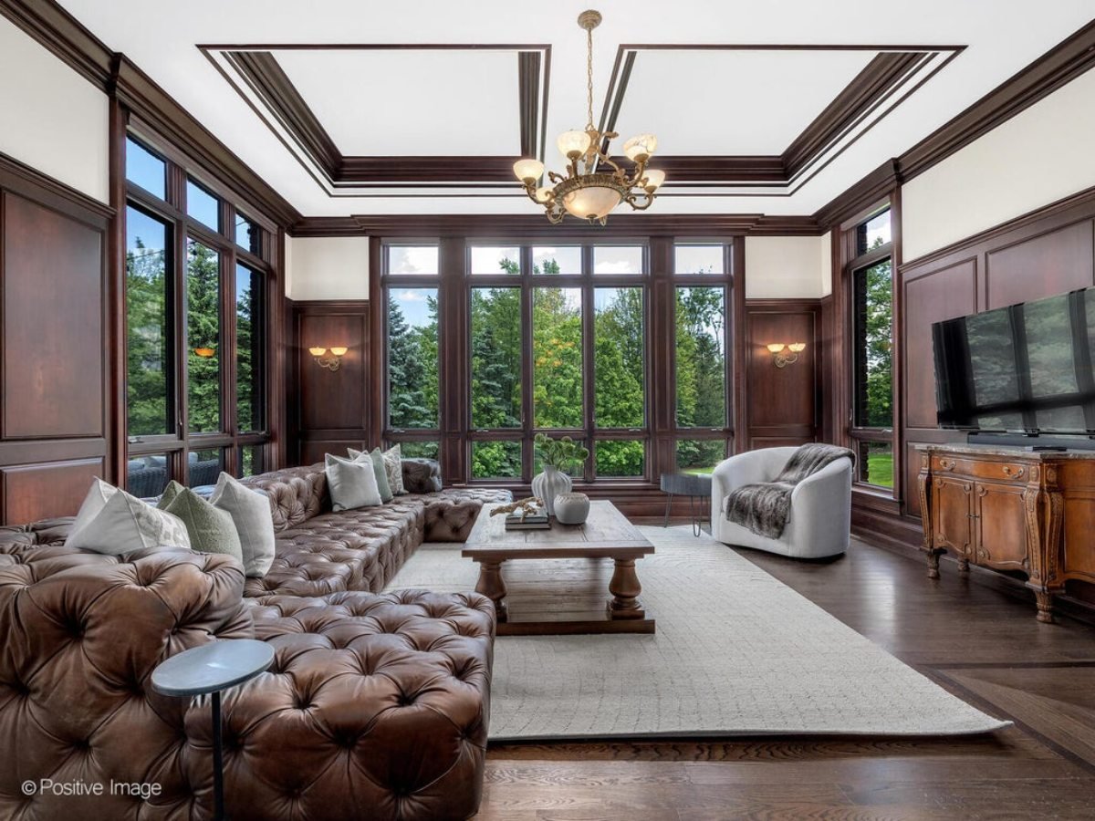 14,600 Sq. Ft. Mansion in Burr Ridge, IL ($4,950,000)