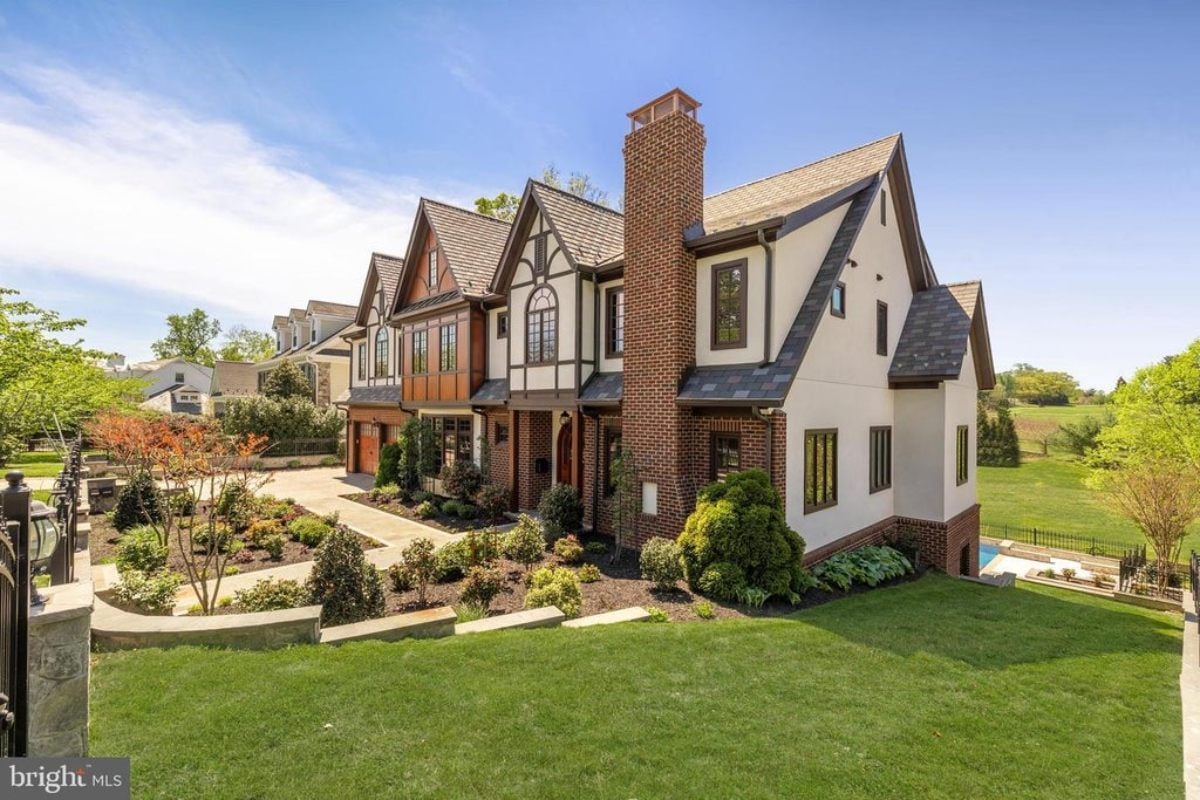 8,532 Sq. Ft. Mansion in Chevy Chase, MD ($7,490,000)
