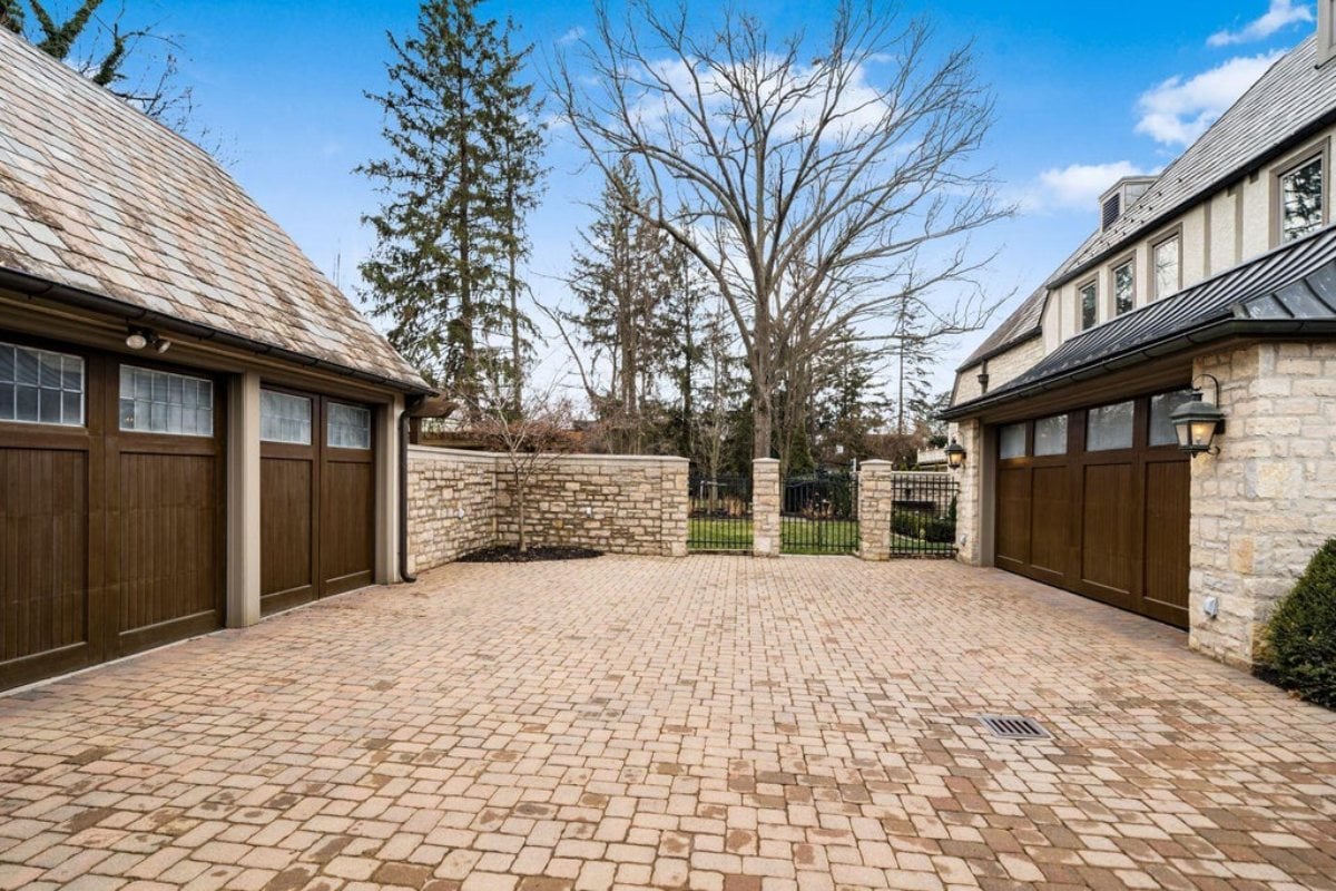 8,416 Sq. Ft. Mansion in Columbus, OR ($3,999,000)