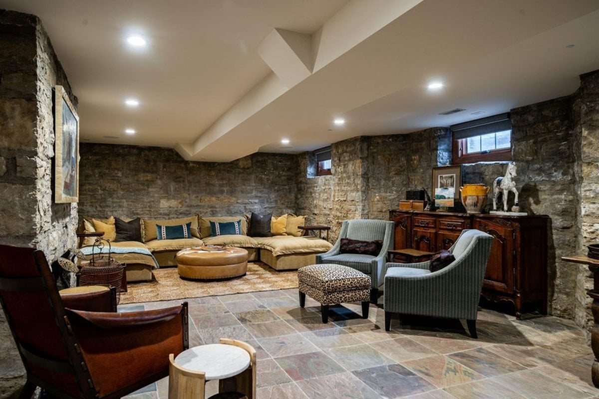 8,416 Sq. Ft. Mansion in Columbus, OR ($3,999,000)