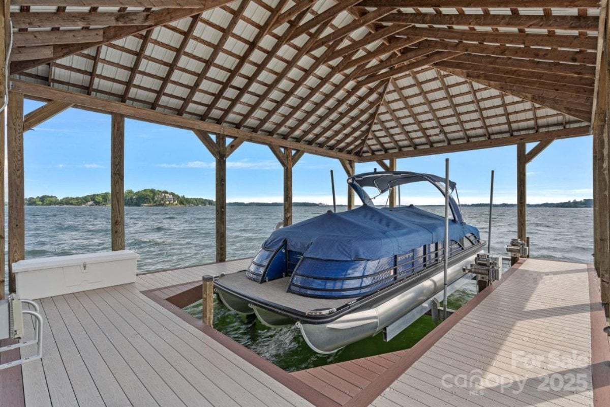 6,586 Sq. Ft. Mansion in Cornelius, NC ($7,850,000)