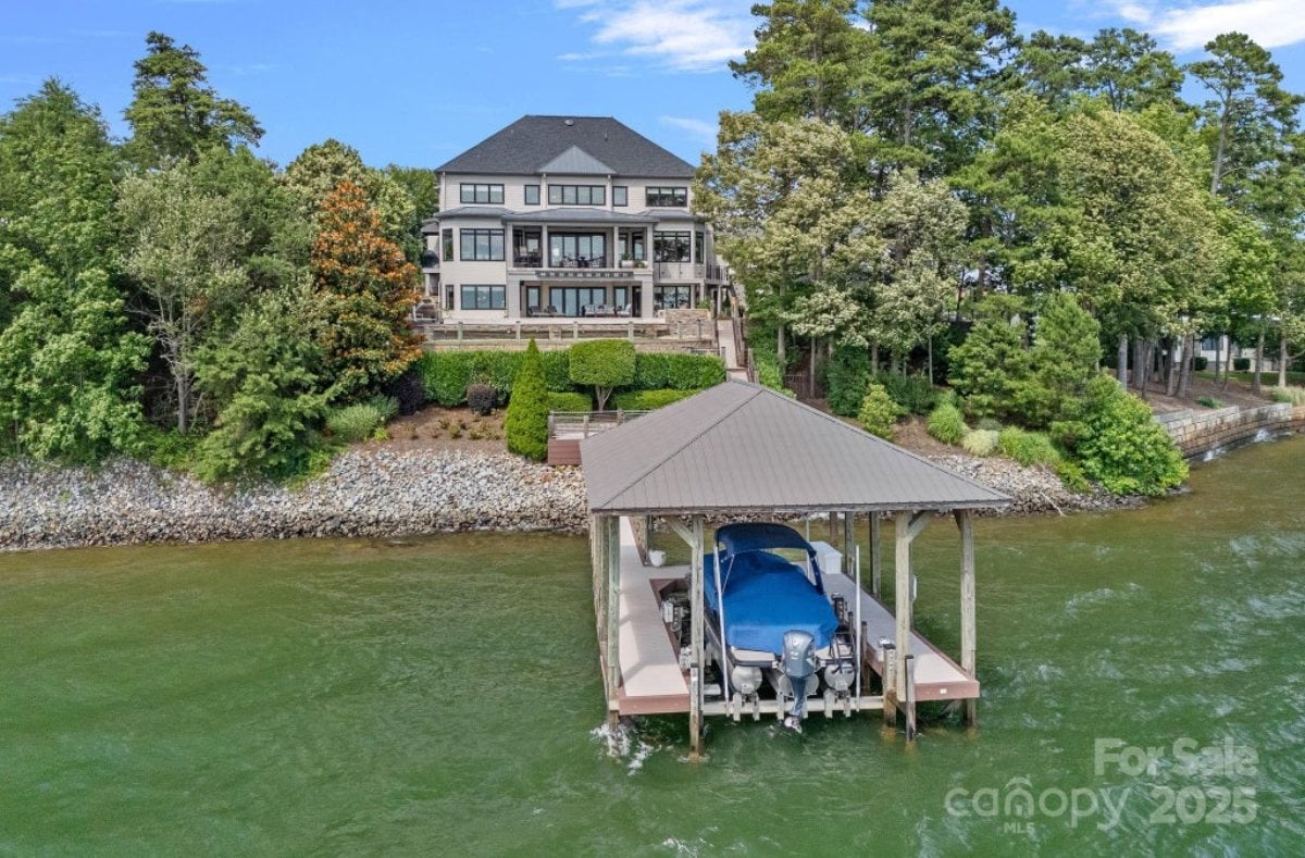 6,586 Sq. Ft. Mansion in Cornelius, NC ($7,850,000)