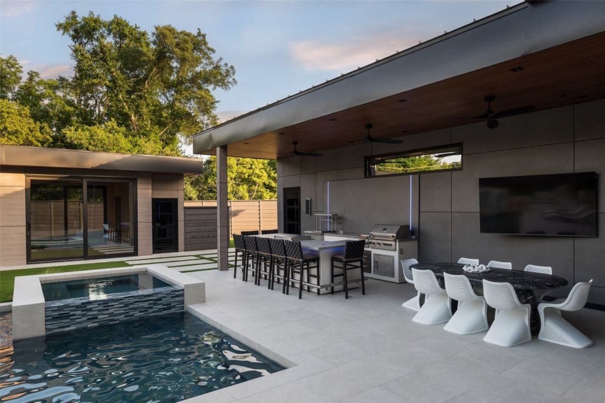 8,471 Sq. Ft. Mansion in Dallas, TX ($9,500,000)