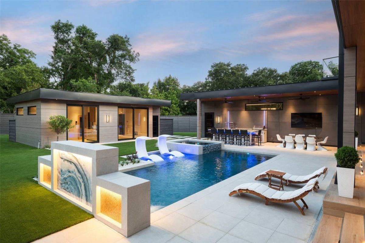 8,471 Sq. Ft. Mansion in Dallas, TX ($9,500,000)
