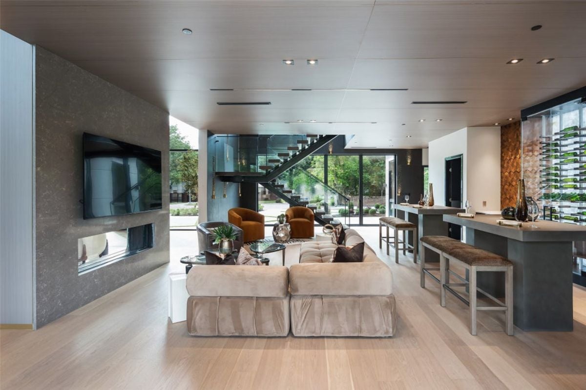 8,471 Sq. Ft. Mansion in Dallas, TX ($9,500,000)