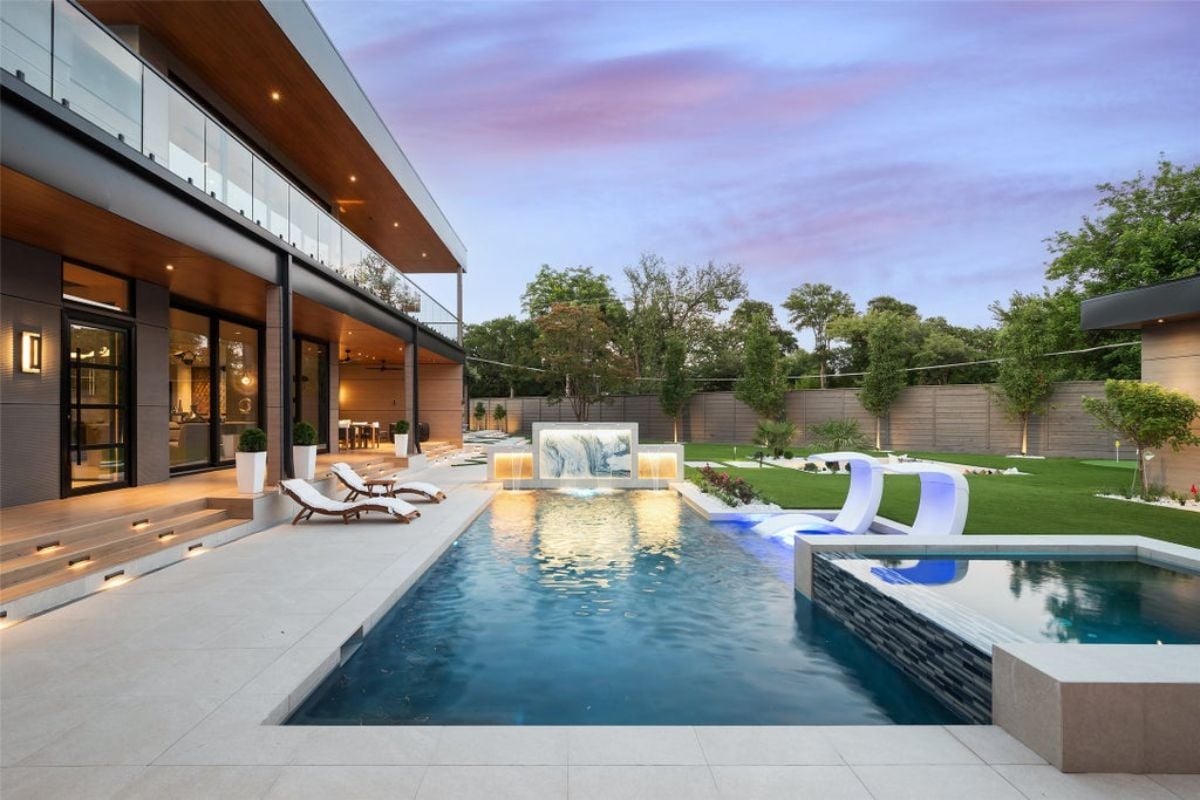 8,471 Sq. Ft. Mansion in Dallas, TX ($9,500,000)