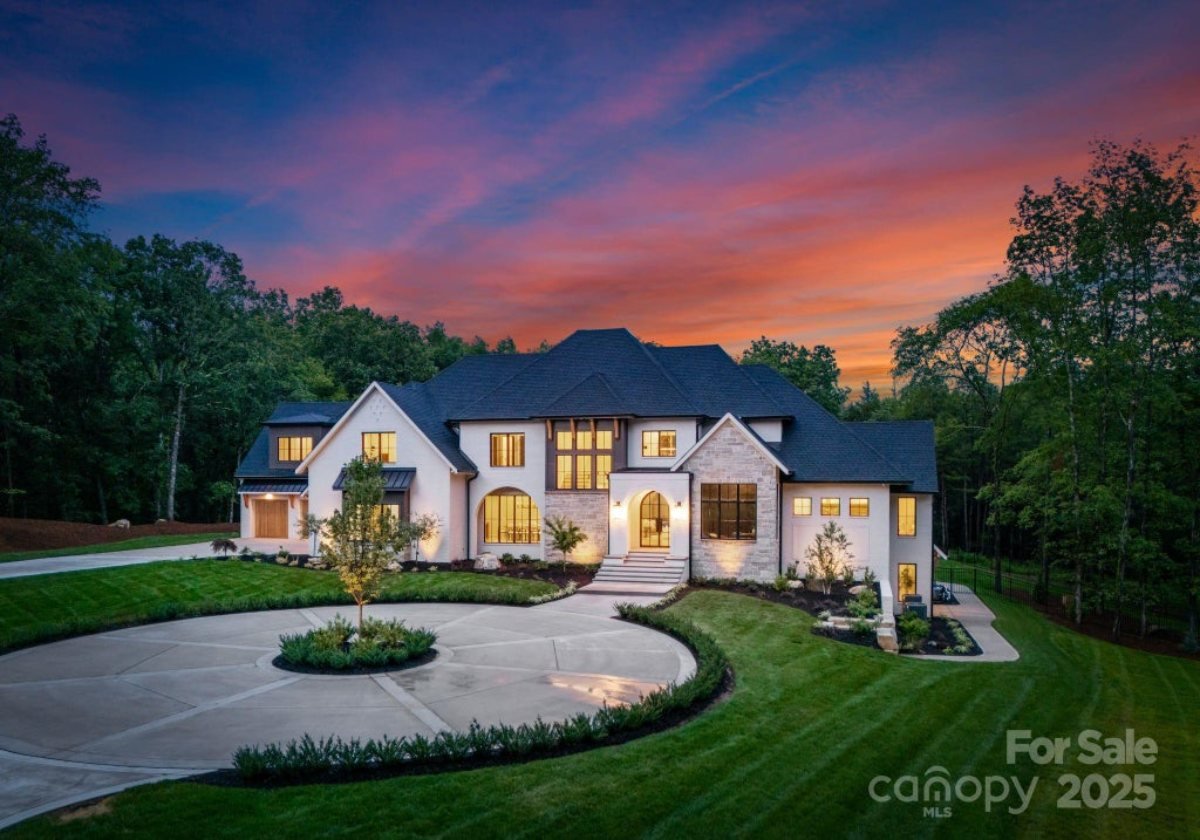 9,570 Sq. Ft. Mansion in Davidson, NC ($8,195,000)