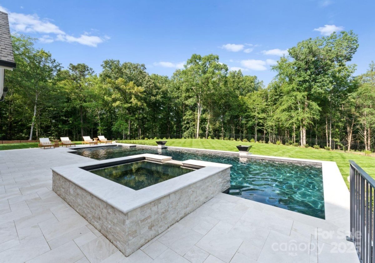 9,570 Sq. Ft. Mansion in Davidson, NC ($8,195,000)