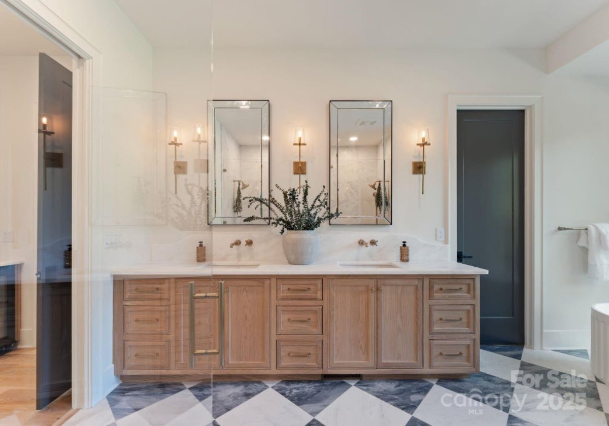 9,570 Sq. Ft. Mansion in Davidson, NC ($8,195,000)