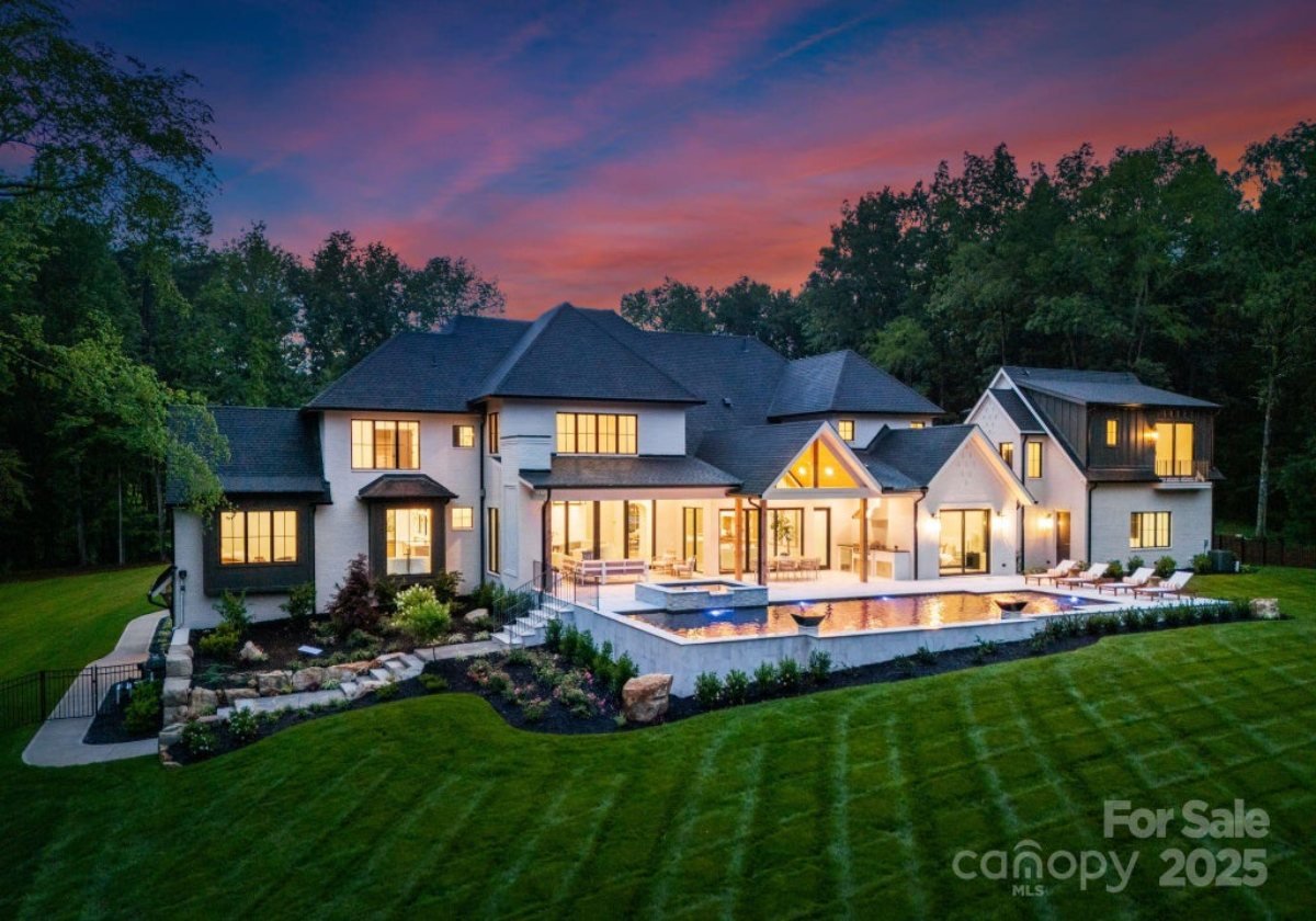 9,570 Sq. Ft. Mansion in Davidson, NC ($8,195,000)