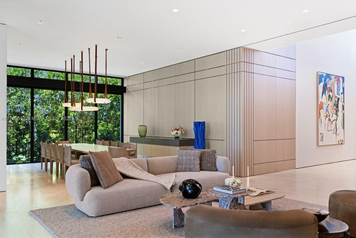 7,635 Sq. Ft. Mansion in Golden Beach, FL ($29,950,000)