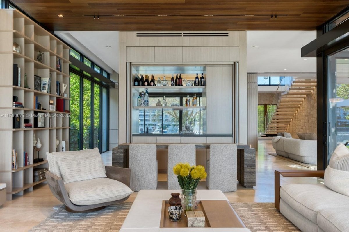 7,635 Sq. Ft. Mansion in Golden Beach, FL ($29,950,000)
