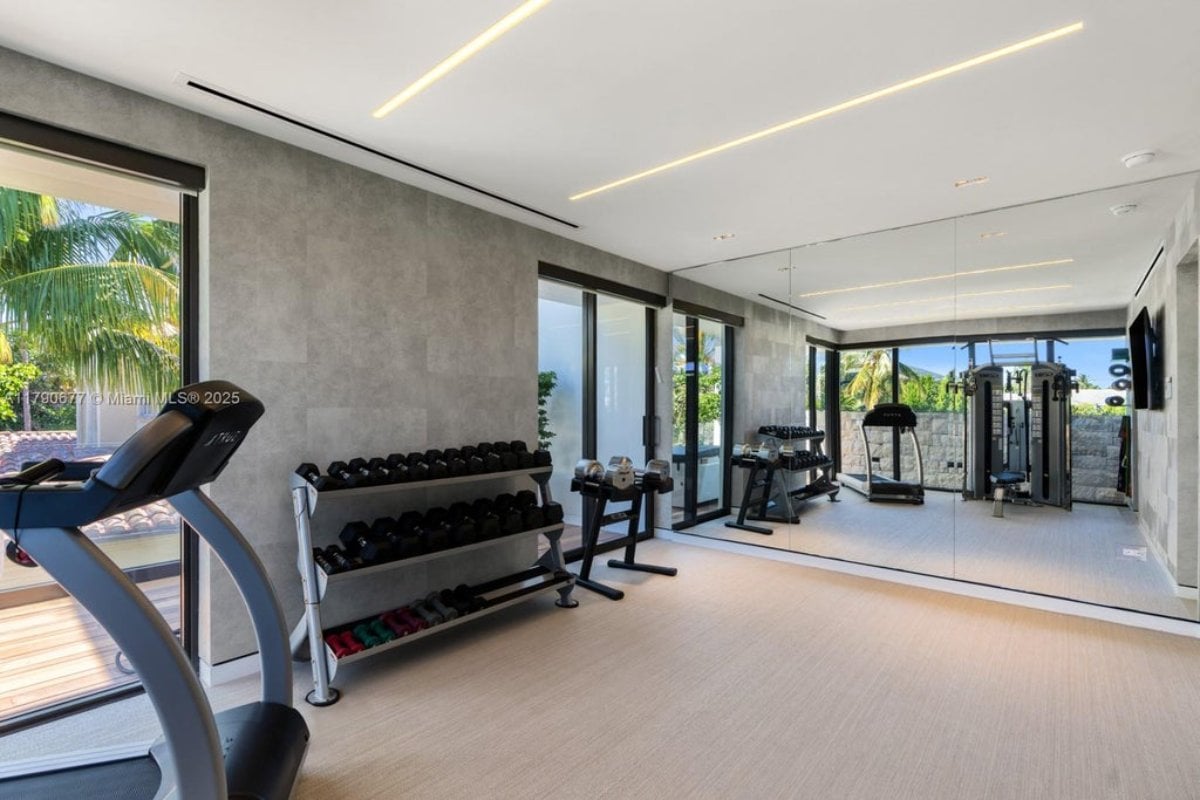 7,635 Sq. Ft. Mansion in Golden Beach, FL ($29,950,000)