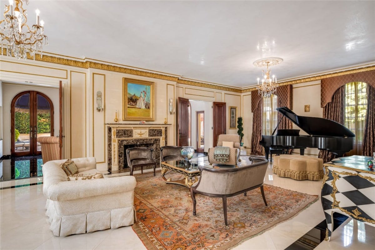 6,032 Sq. Ft. Mansion in Highland Park, TX ($7,950,000)
