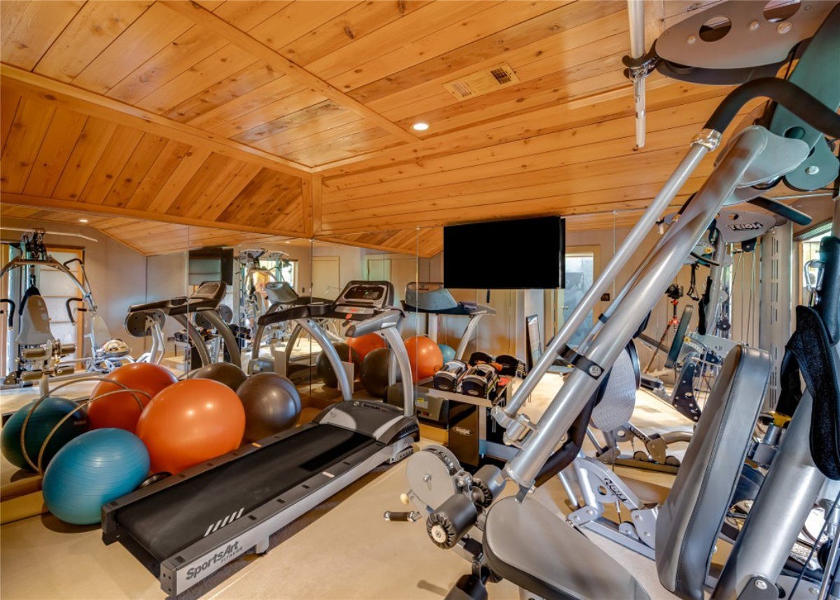 6,032 Sq. Ft. Mansion in Highland Park, TX ($7,950,000)