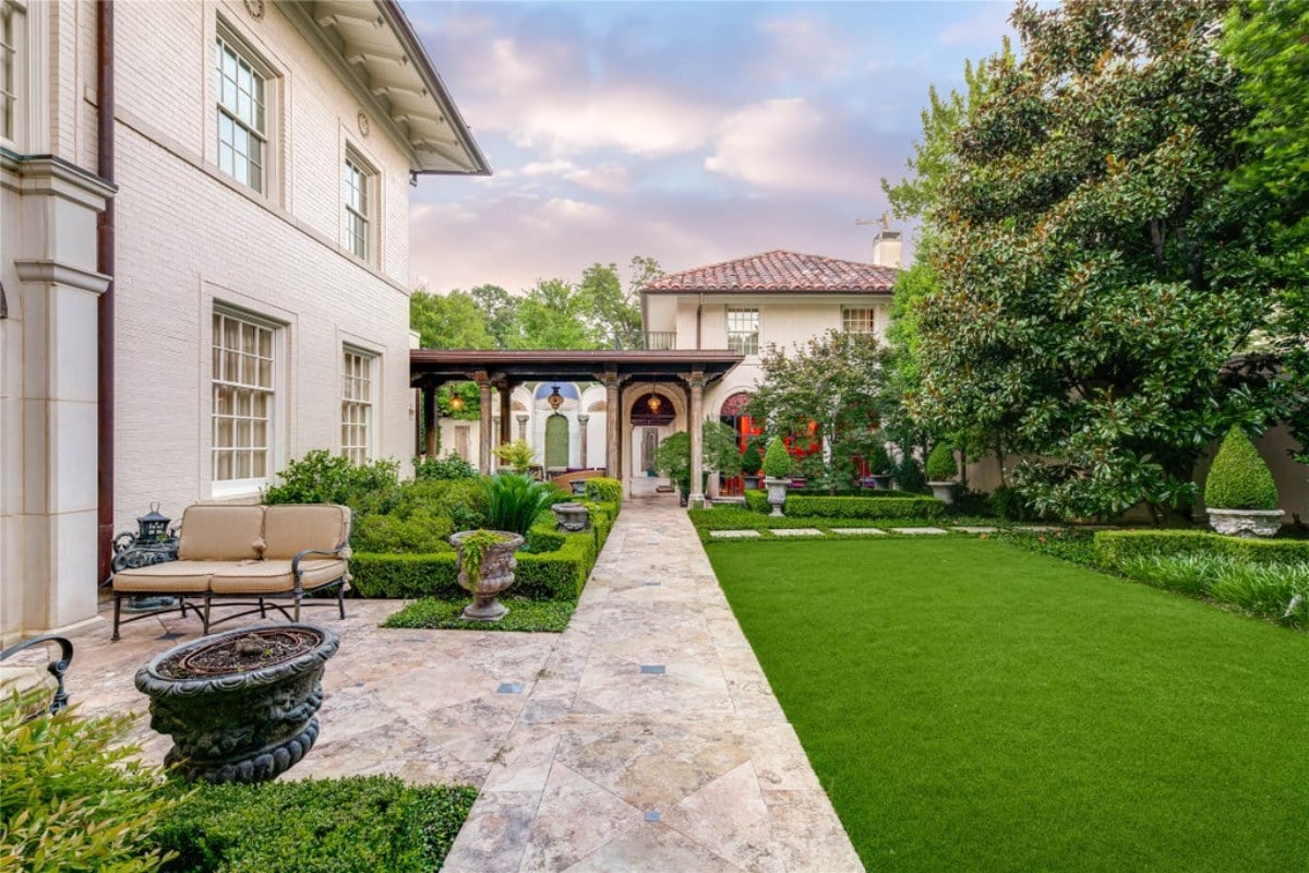 6,032 Sq. Ft. Mansion in Highland Park, TX ($7,950,000)