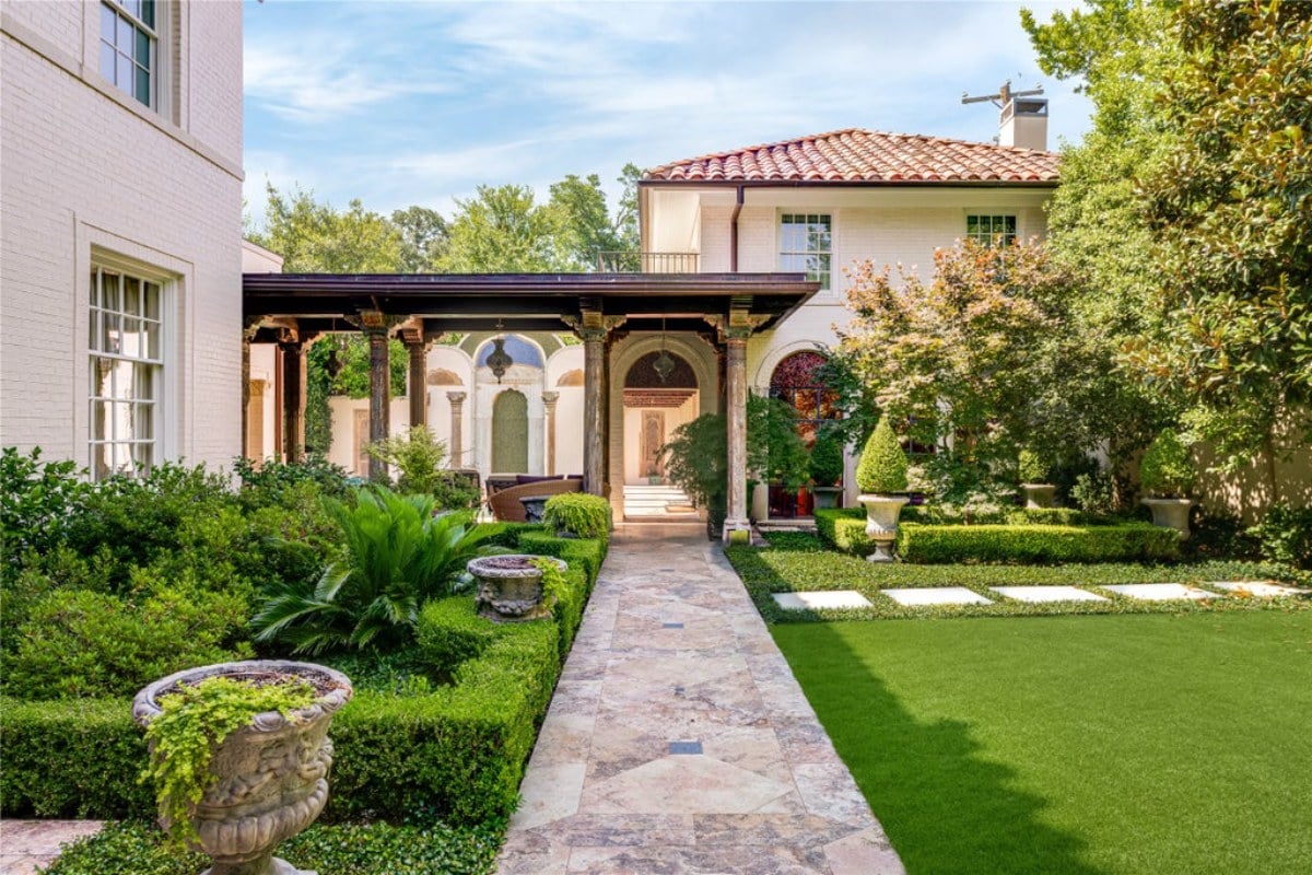 6,032 Sq. Ft. Mansion in Highland Park, TX ($7,950,000)