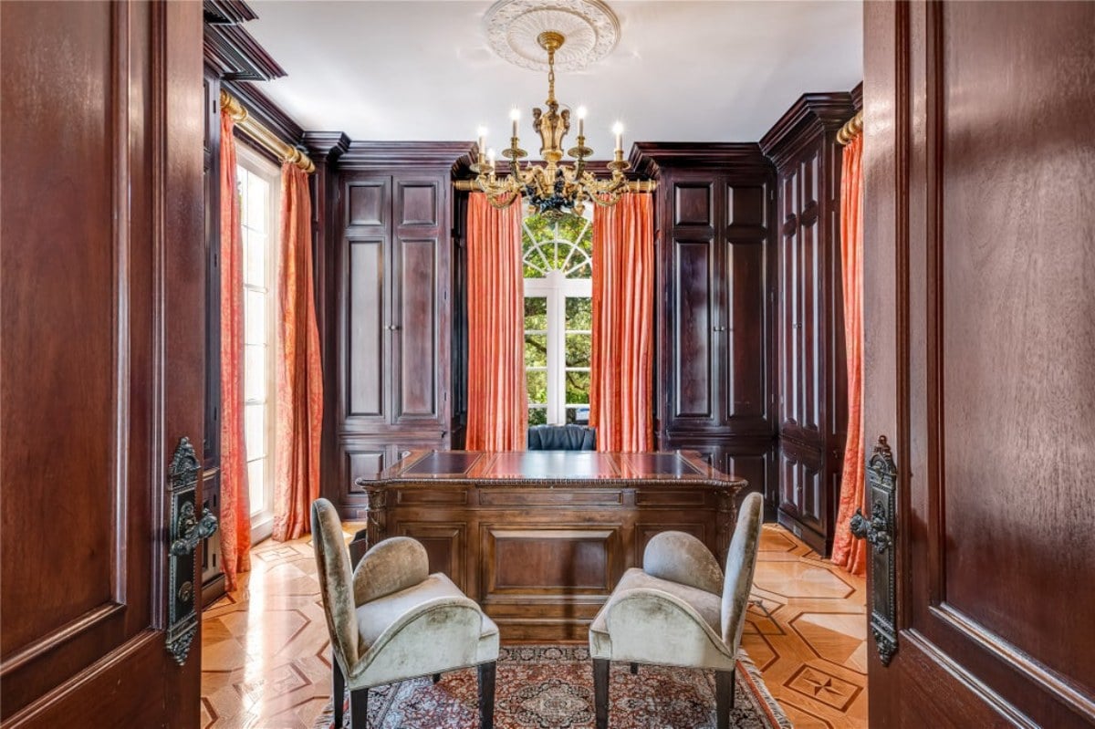 6,032 Sq. Ft. Mansion in Highland Park, TX ($7,950,000)