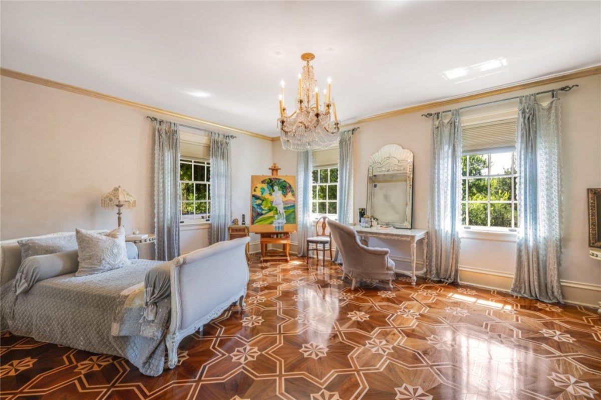 6,032 Sq. Ft. Mansion in Highland Park, TX ($7,950,000)