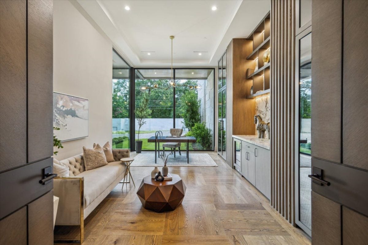12,145 Sq. Ft. Mansion in Houston, TX ($10,500,000)