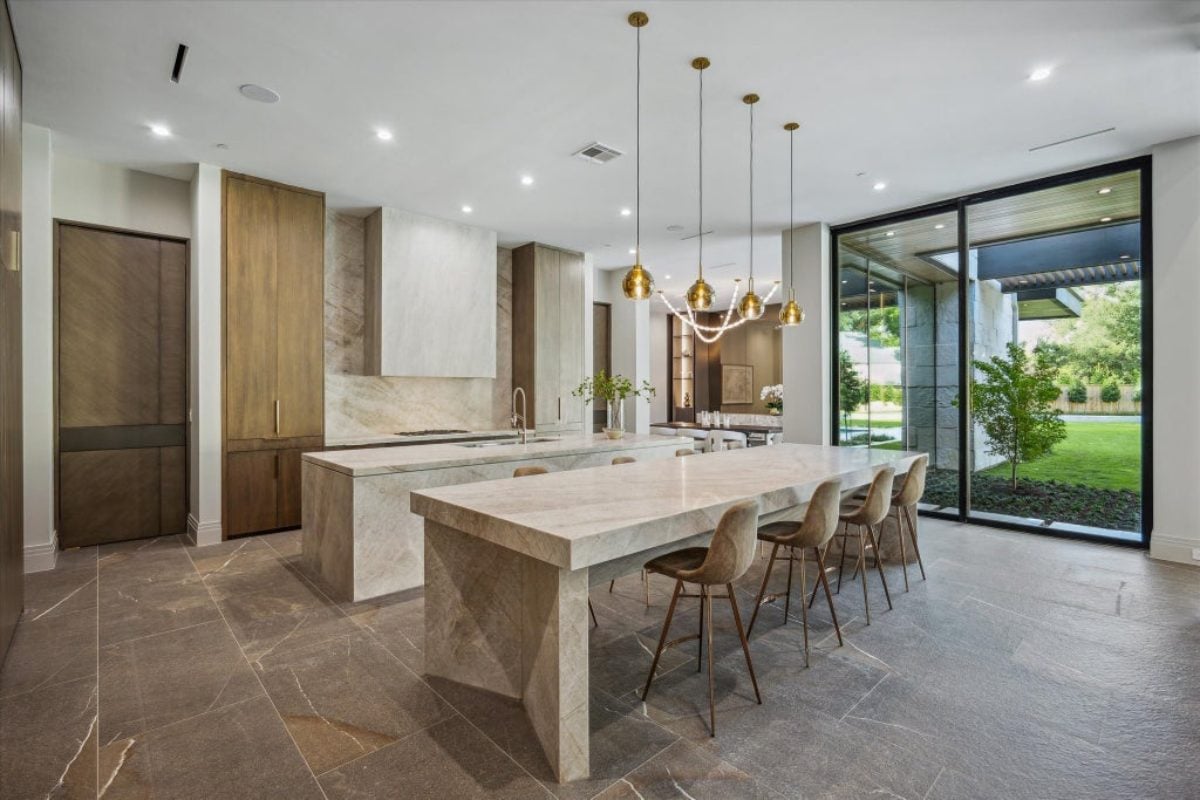 12,145 Sq. Ft. Mansion in Houston, TX ($10,500,000)