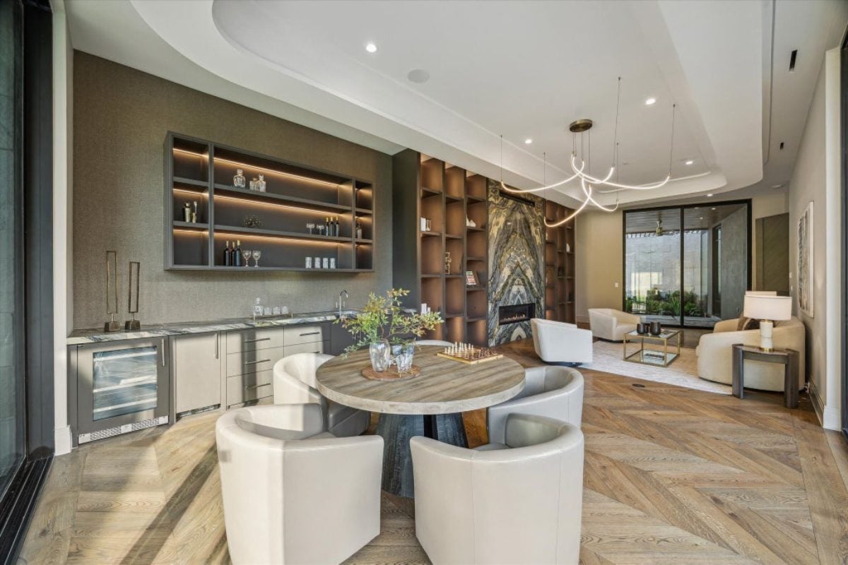 12,145 Sq. Ft. Mansion in Houston, TX ($10,500,000)