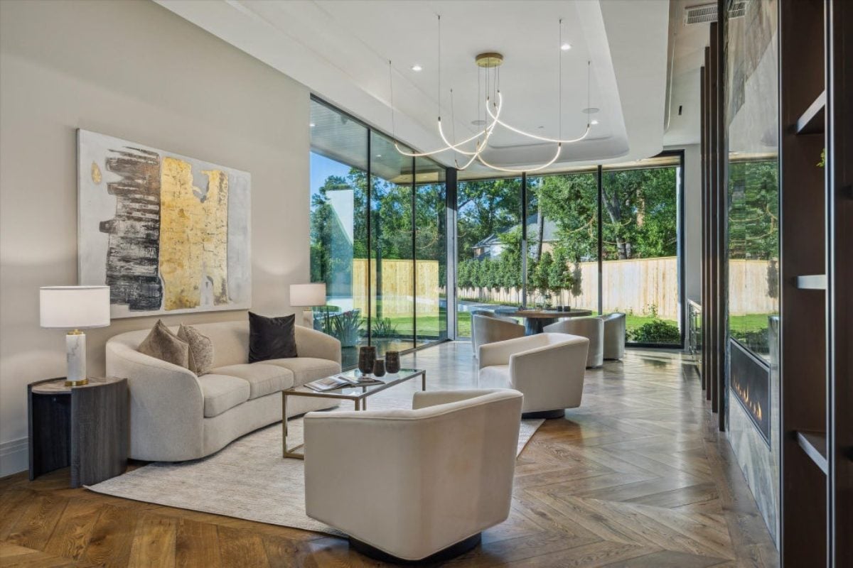 12,145 Sq. Ft. Mansion in Houston, TX ($10,500,000)