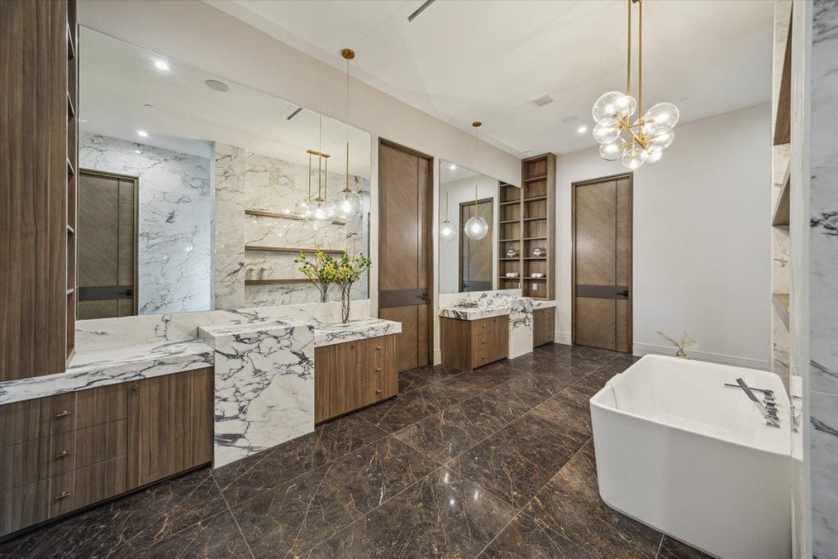 12,145 Sq. Ft. Mansion in Houston, TX ($10,500,000)