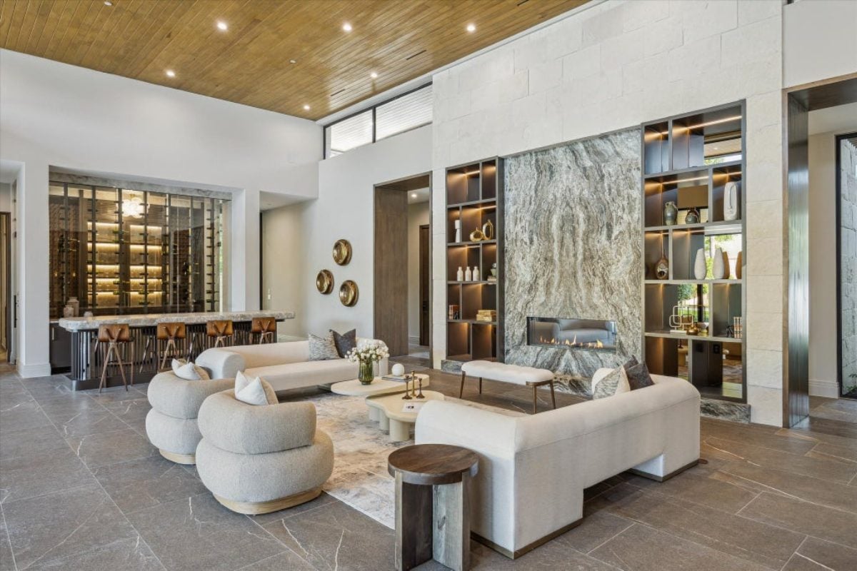 12,145 Sq. Ft. Mansion in Houston, TX ($10,500,000)
