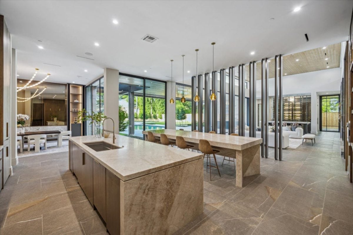 12,145 Sq. Ft. Mansion in Houston, TX ($10,500,000)