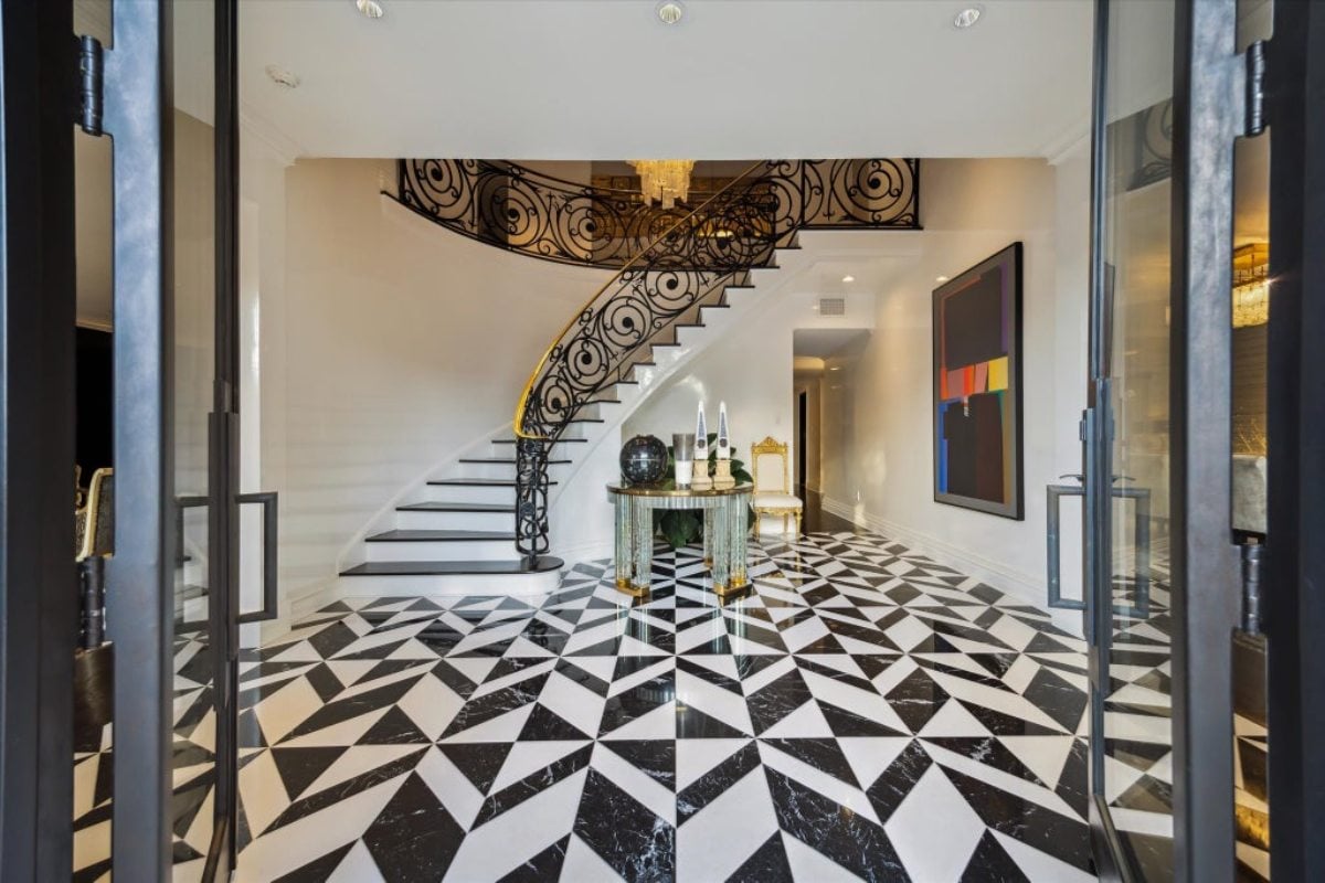 11,274 Sq. Ft. Mansion in Houston, TX ($15,995,000)